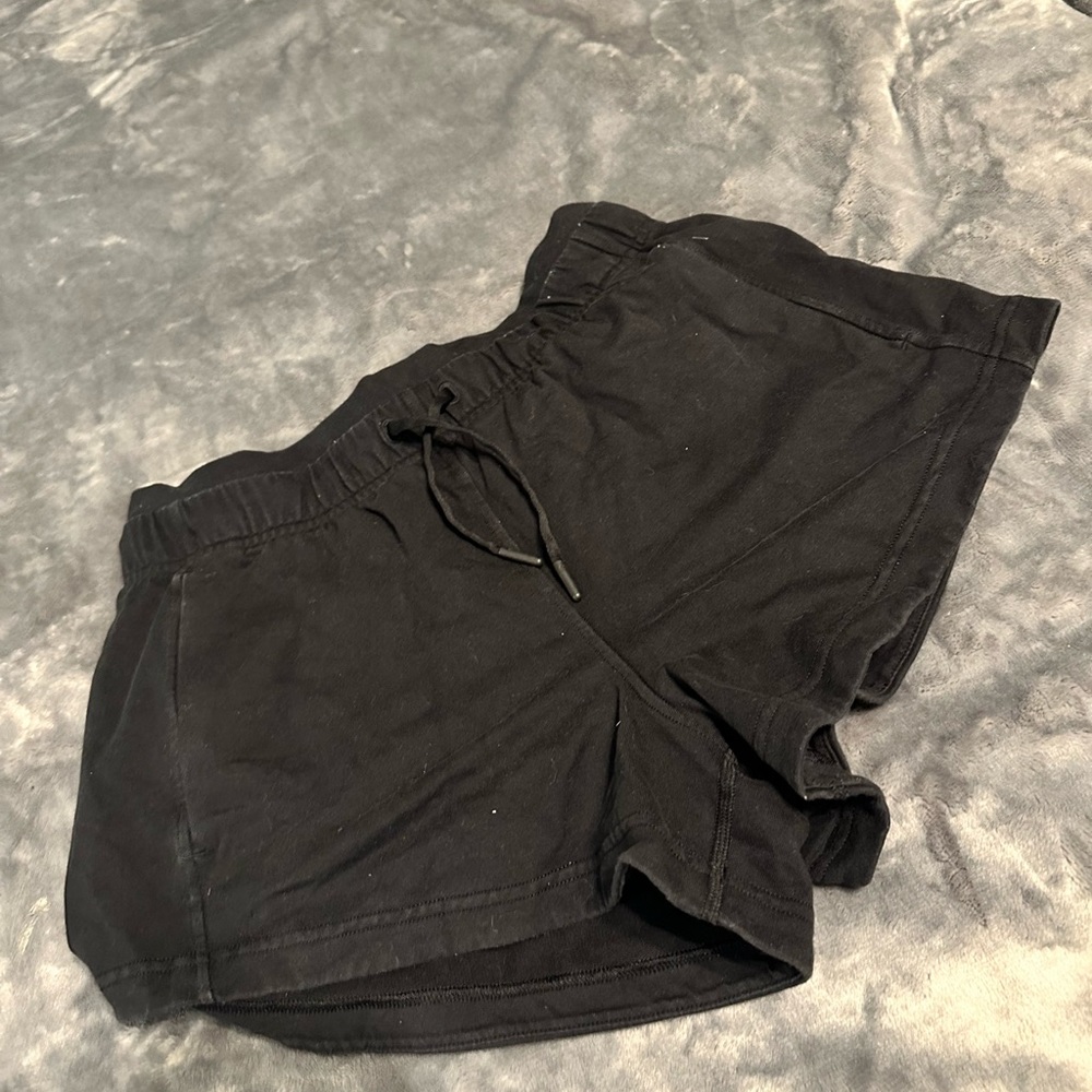 LULULEMON Inner Glow Short 3" *Terry - black, size 6